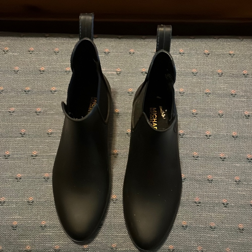 Michael Kors Size 8 Women’s Boots